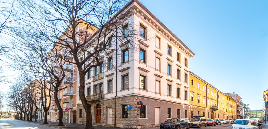 Palazzo Direzionale Zona Tribunale