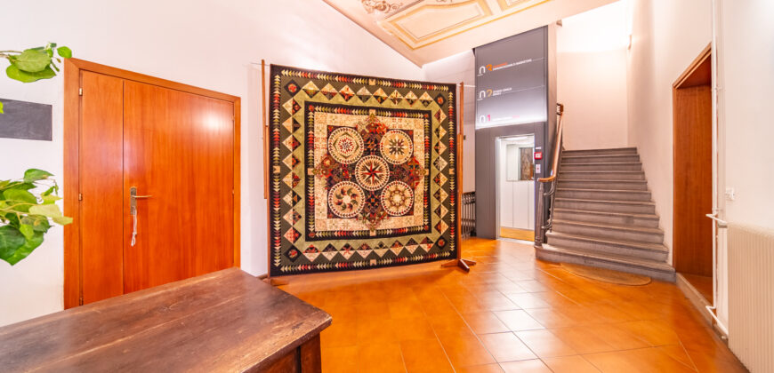 Palazzo Direzionale Zona Tribunale