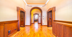 Palazzo Storico Direzionale E Abitazione