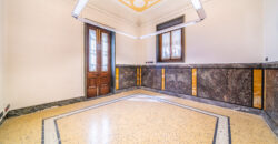 Palazzo Storico Direzionale E Abitazione