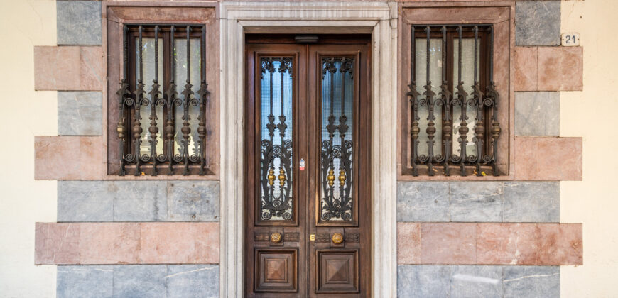 Palazzo Storico Direzionale E Abitazione